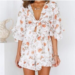 Petal & Pup Yana Floral Ruffled Romper Playsuit White & Orange Like New Size 4
